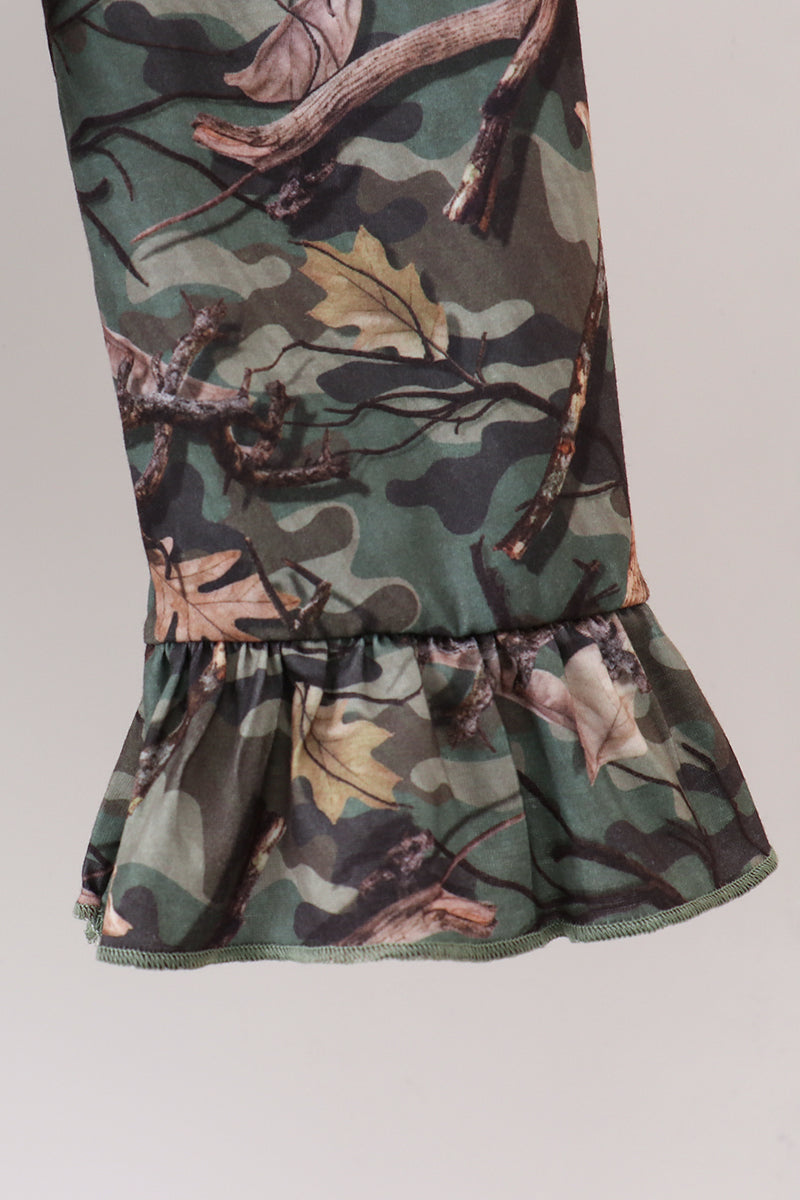 Camouflage dog hunting applique ruffle pants set