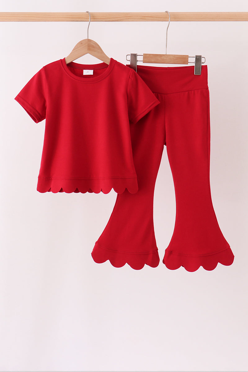Red scalloped active pants set