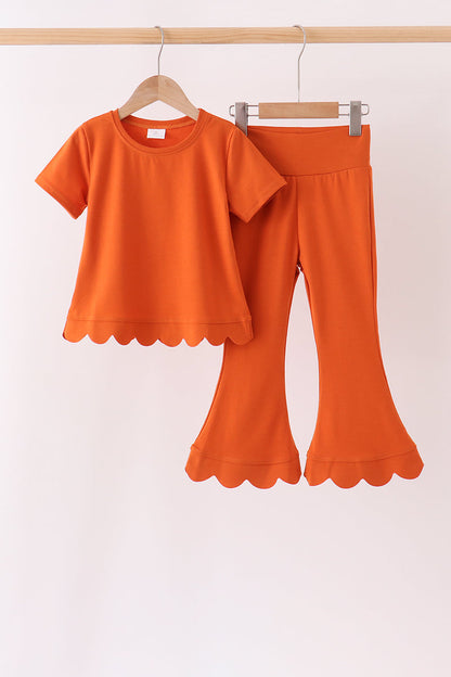 Orange scalloped active pants set